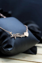 Load image into Gallery viewer, ❥ Heart necklace